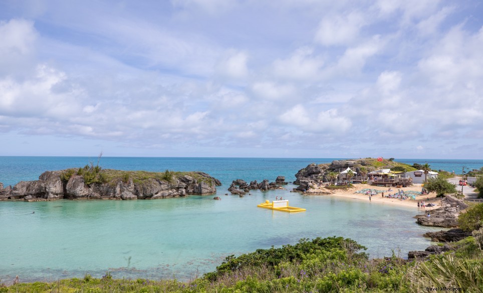 Paradis balnéaire : les plages des Bermudes équipées