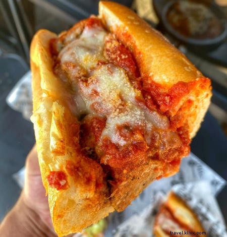 Découvertes gourmandes : le marché italien et l’épicerie fine de Cortina