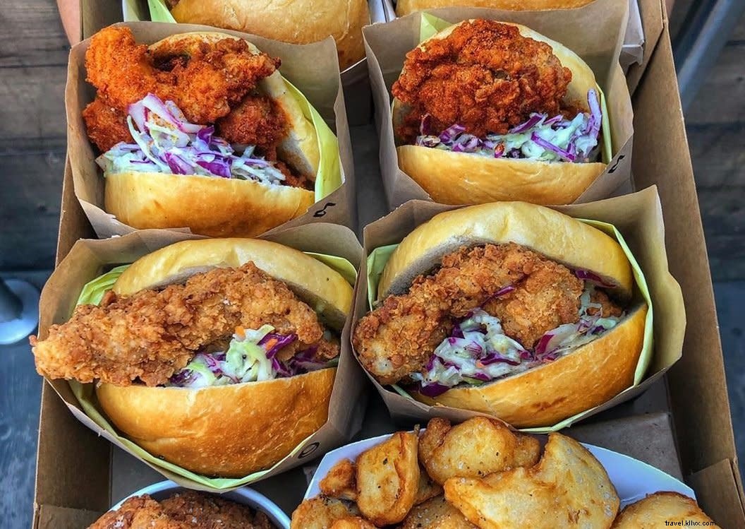 Les 5 meilleurs endroits pour le poulet frit à Anaheim et ses environs
