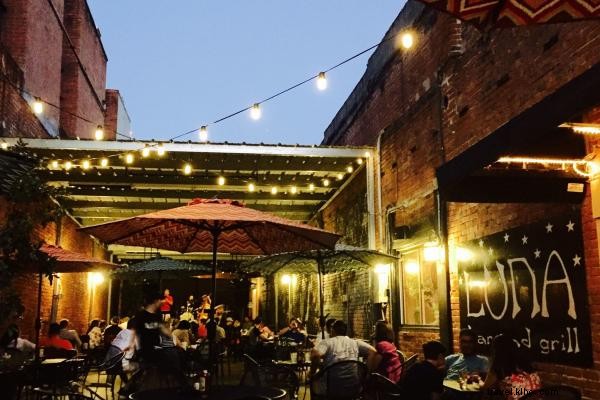 Guide du petit‑déjeuner, brunch et boissons à Lake Charles