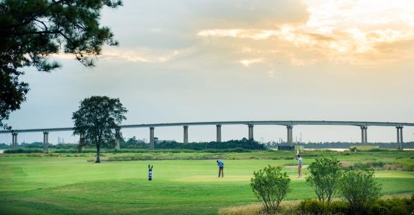 Perfectionnez votre swing sur les parcours de golf du sud‑ouest de la Louisiane