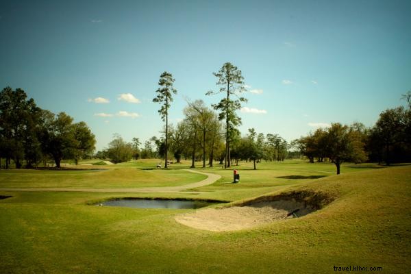 Perfectionnez votre swing sur les parcours de golf du sud‑ouest de la Louisiane