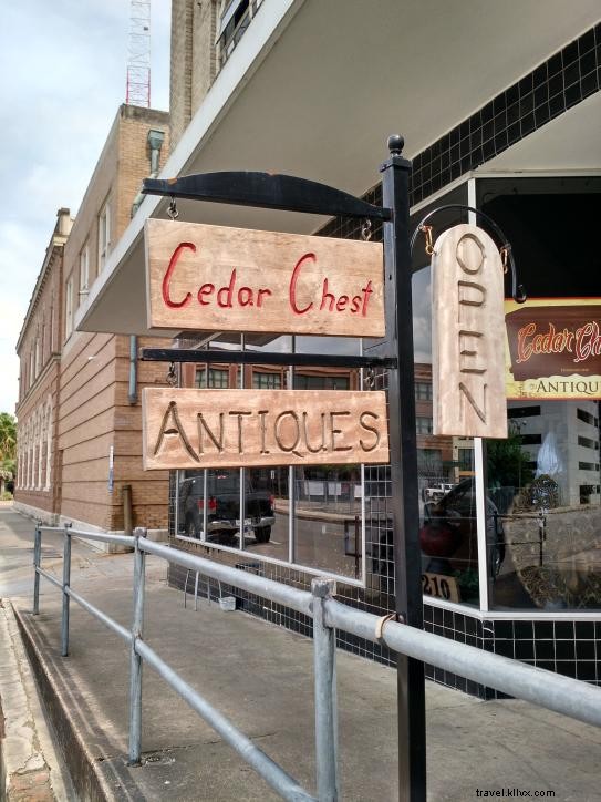 Boutiques d antiquités autour du lac