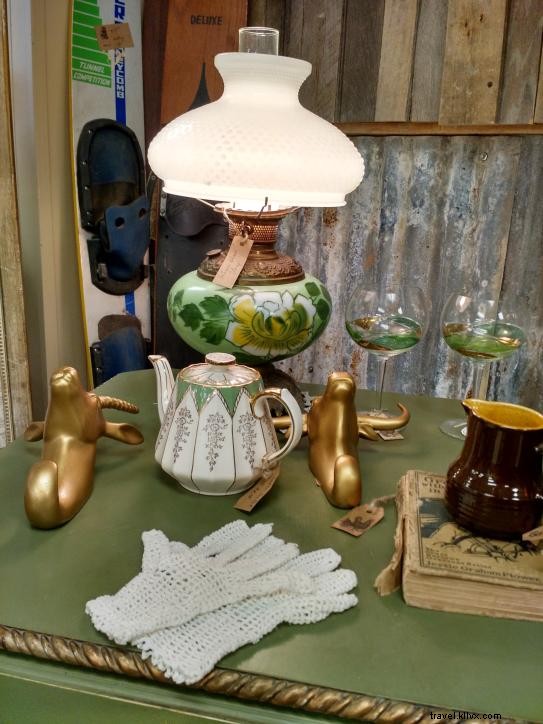 Boutiques d antiquités autour du lac