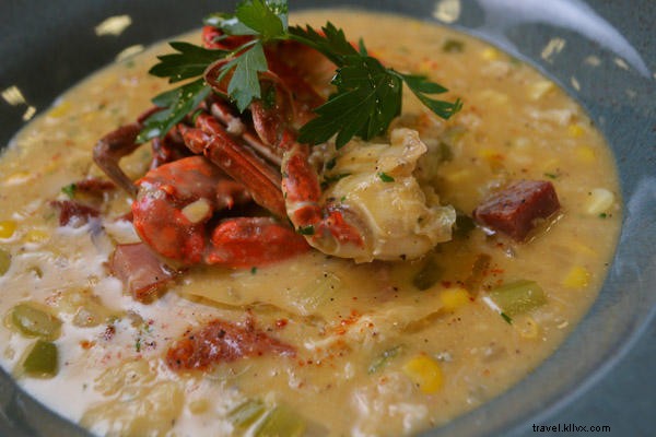 #EatSWLA : soupe de crabe et maïs au jambon Tasso