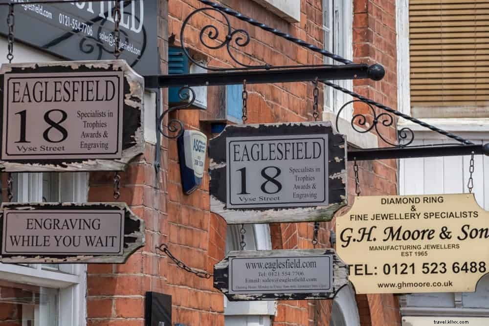 Top 10 des lieux incontournables à Birmingham pour les voyageurs exigeants