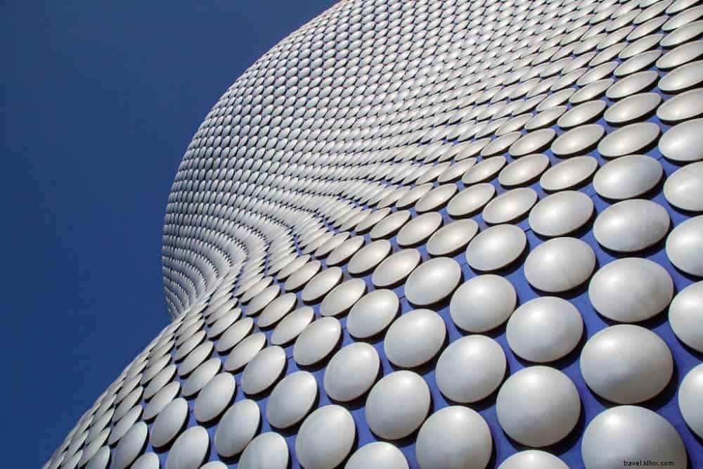 Top 10 des lieux incontournables à Birmingham pour les voyageurs exigeants
