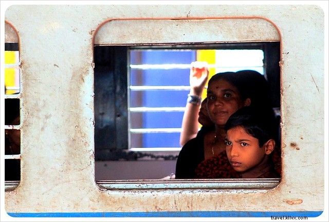 Voyage à bord des trains indiens : une véritable montagne russe