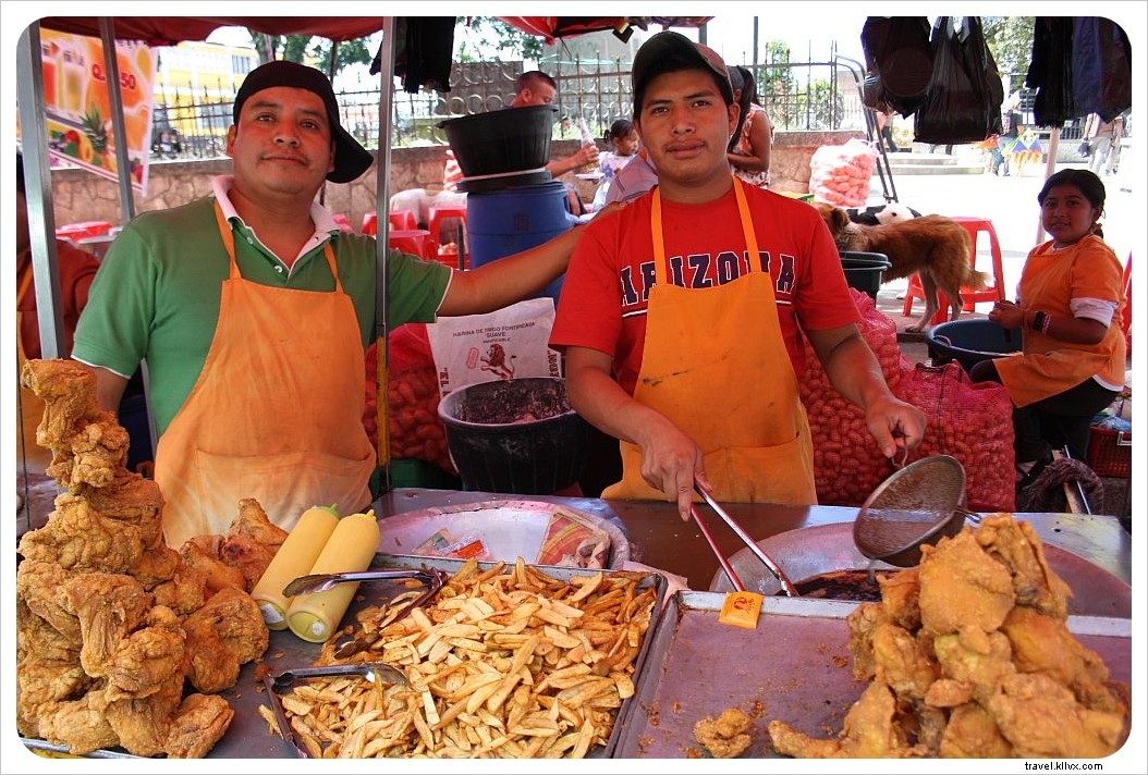 À la chasse des délices de la street‑food au Guatemala