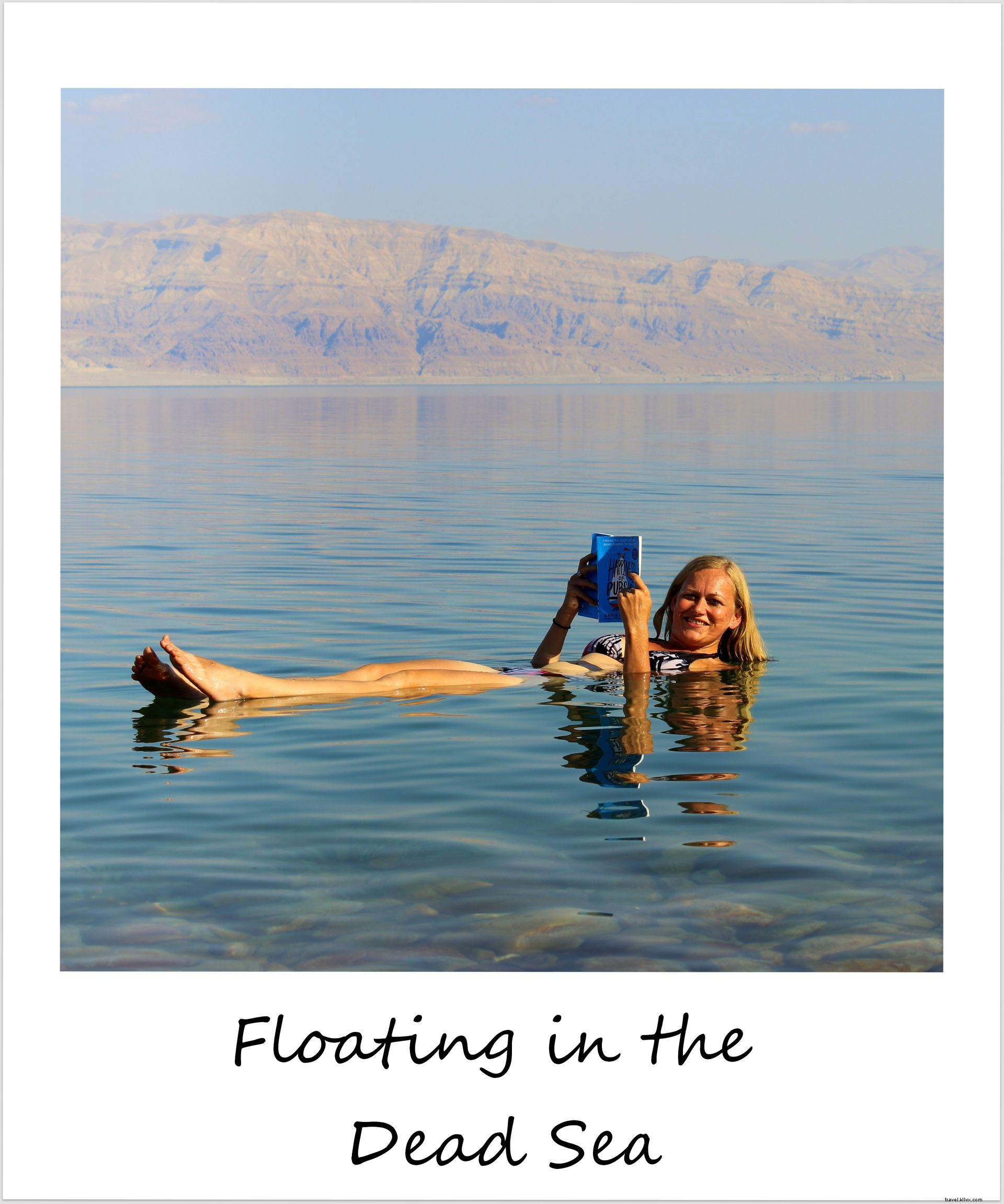 Polaroïd de la semaine : se laisser flotter dans la Mer Morte