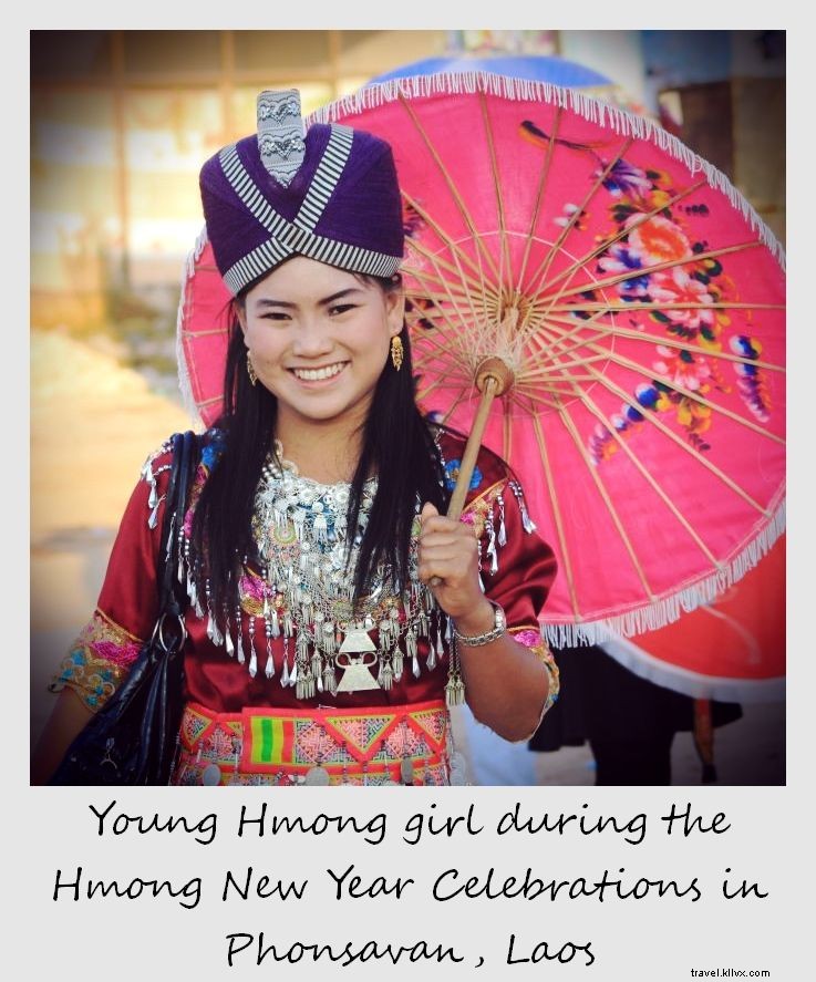 Polaroid de la semaine : Jeune fille lors des célébrations du Nouvel An Hmong à Phonsavan, Laos