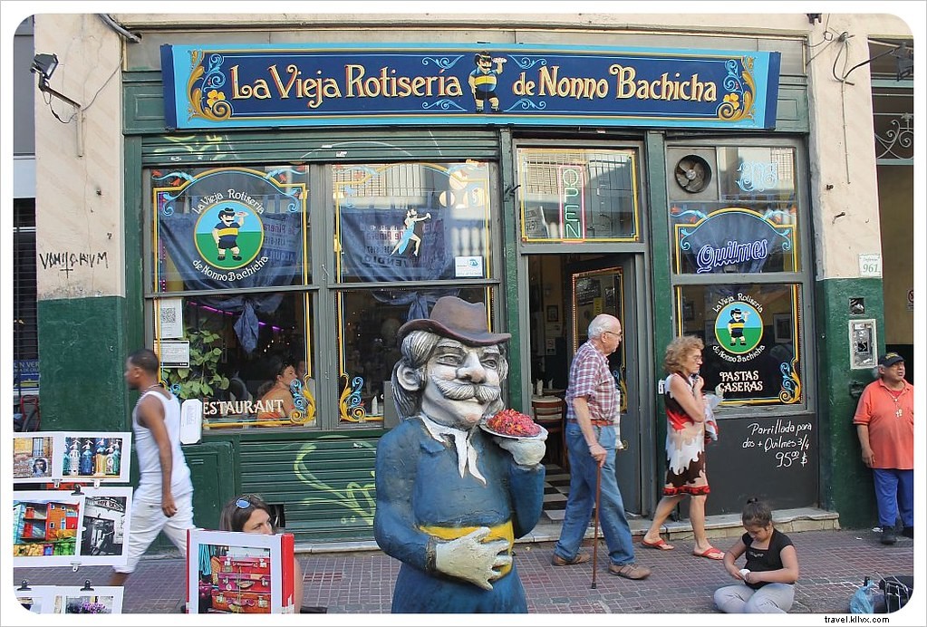 Photos du marché dominical des antiquaires à San Telmo, Buenos Aires