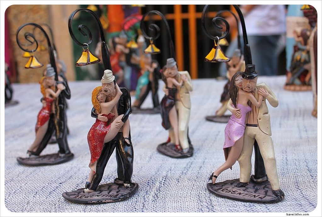 Photos du marché dominical des antiquaires à San Telmo, Buenos Aires