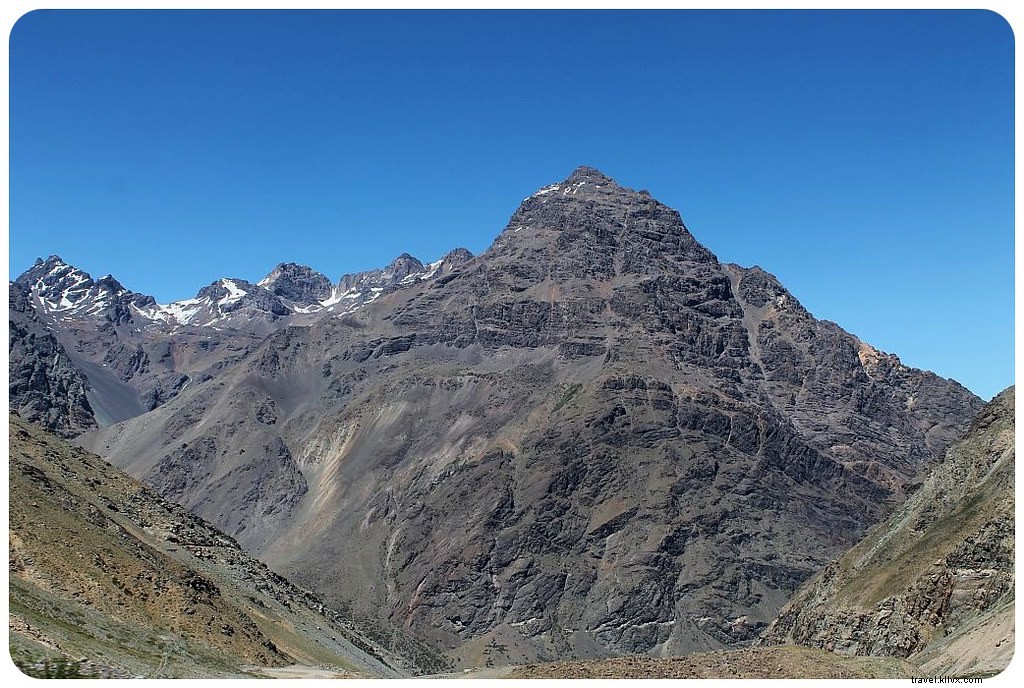 À travers le verre : scènes de route en Argentine