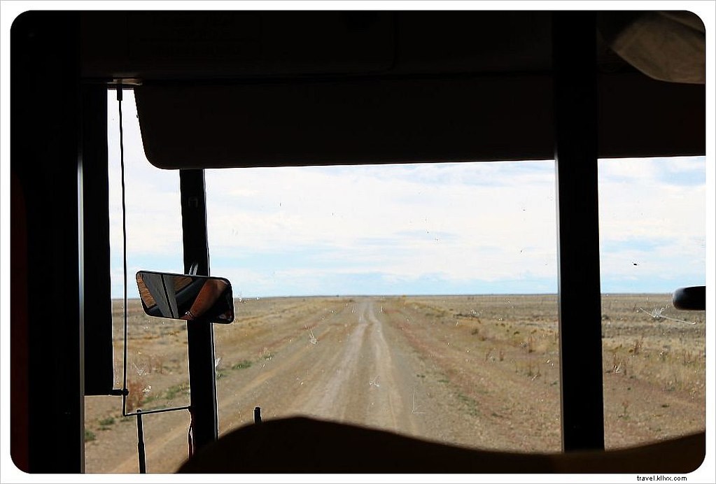 À travers le verre : scènes de route en Argentine