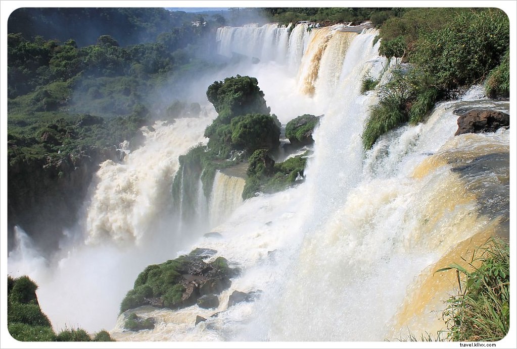 Elle a dit, il a dit : le détour par les chutes d Iguazú