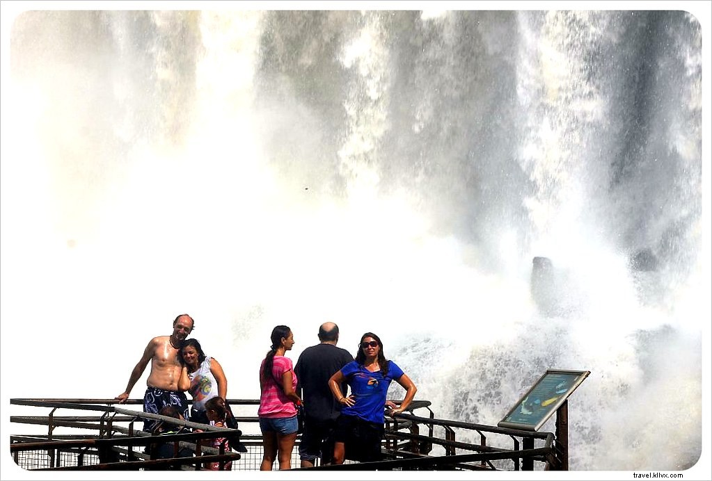 Elle a dit, il a dit : le détour par les chutes d Iguazú