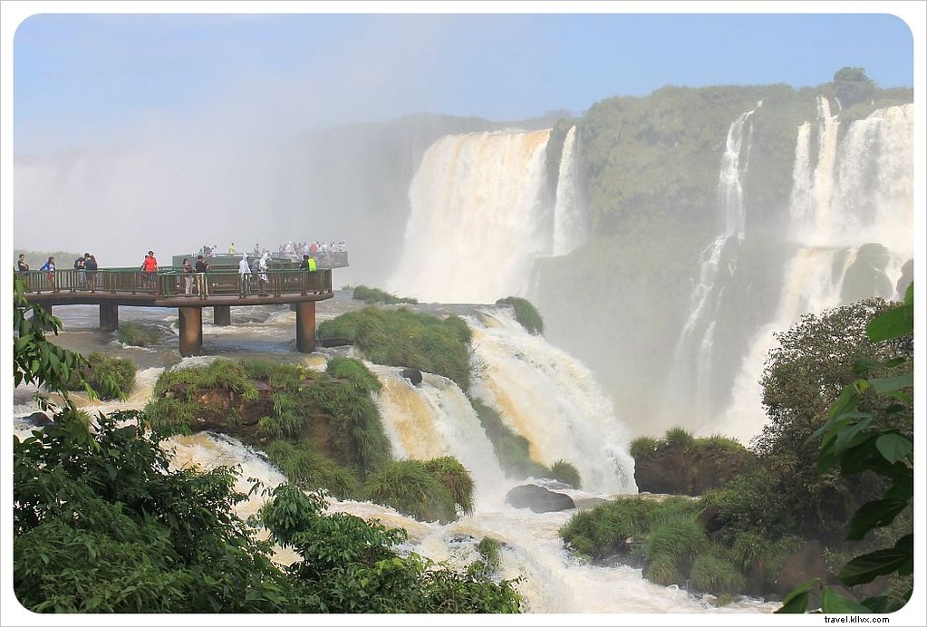 Elle a dit, il a dit : le détour par les chutes d Iguazú