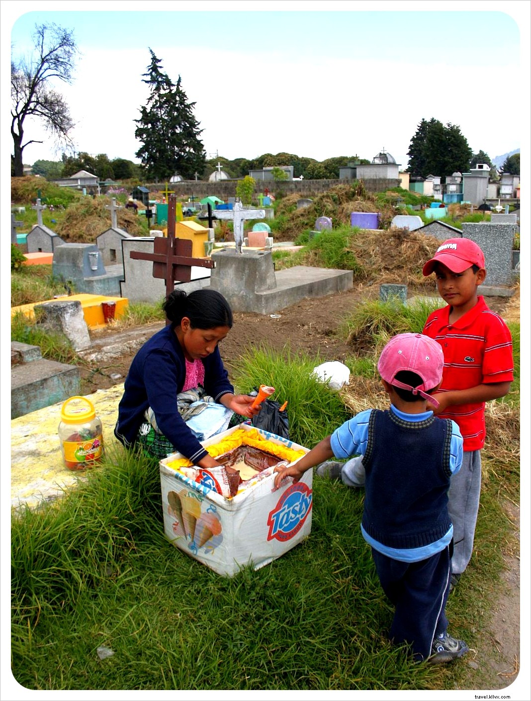 Ce que nous avons découvert au cimetière de Xela, au Guatemala