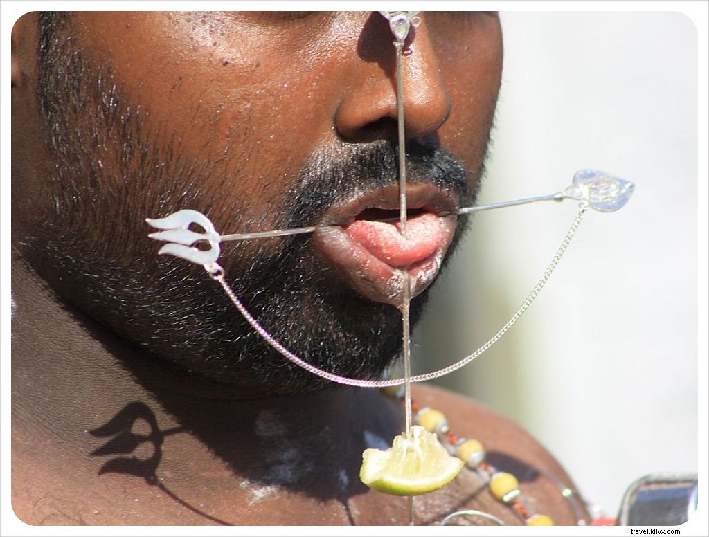 Thaipusam à Penang : images saisissantes d’une tradition hindoue douloureuse