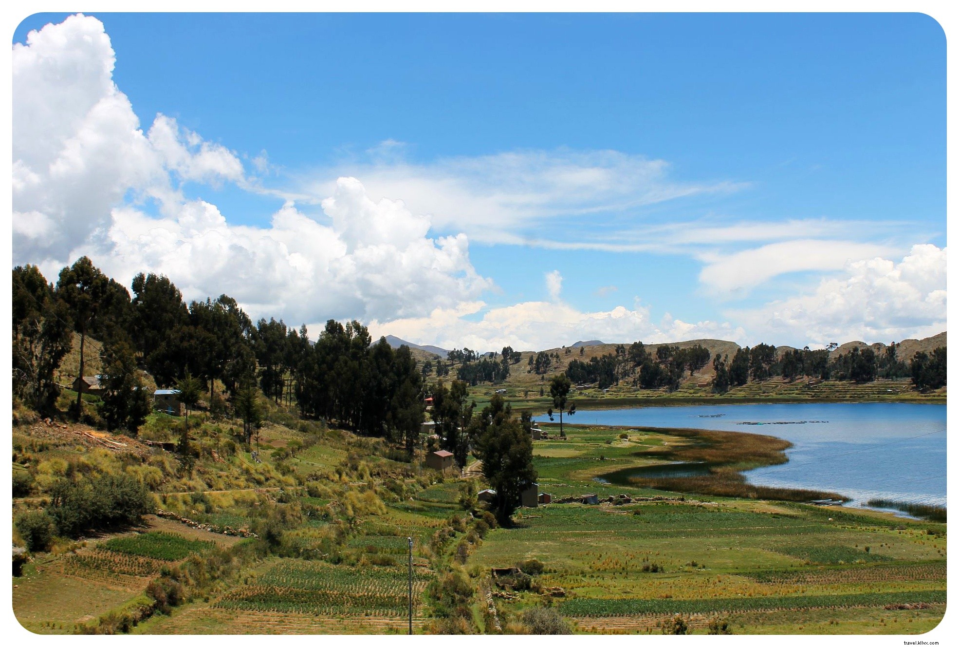 Au bord du lac Titicaca : exploration de la Bolivie rurale lors d une randonnée de 20 km