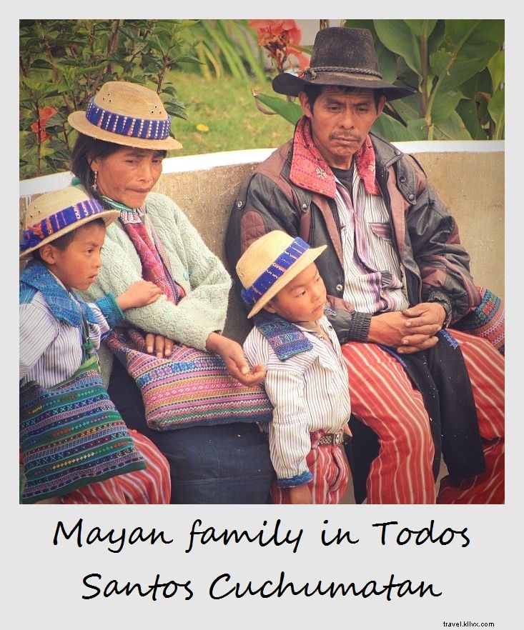 Polaroid de la semaine : famille maya à Todos Santos Cuchumatán