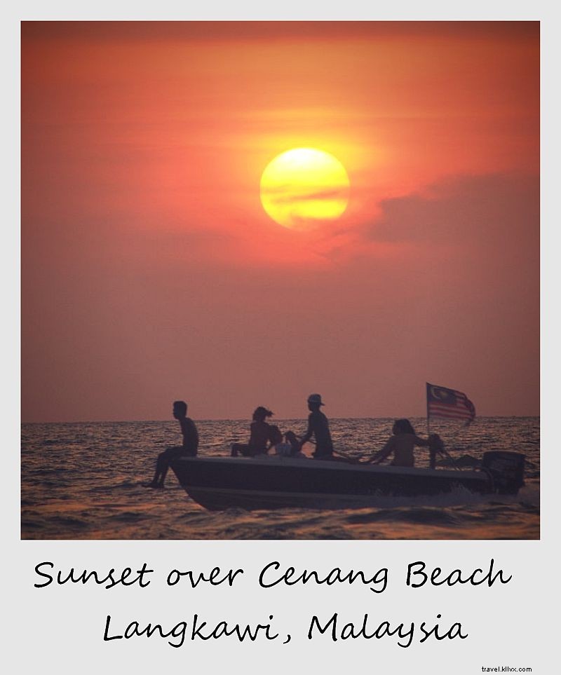 Polaroïd de la semaine : coucher de soleil sur l île de Langkawi, Malaisie