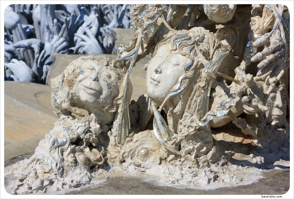 Le prochain Gaudí ? Le temple blanc, merveille surréaliste de Chiang Rai, Thaïlande