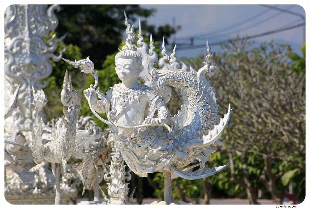 Le prochain Gaudí ? Le temple blanc, merveille surréaliste de Chiang Rai, Thaïlande