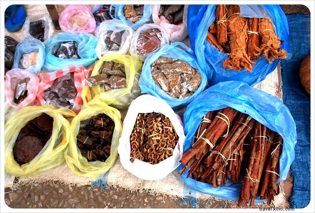 Voyage photographique au cœur des marchés du Laos