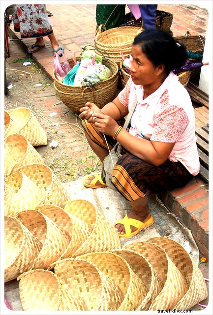 Voyage photographique au cœur des marchés du Laos