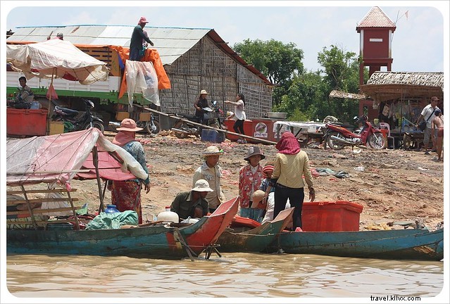 Vie sur l eau : découvrir le village flottant du lac Tonlé Sap au Cambodge