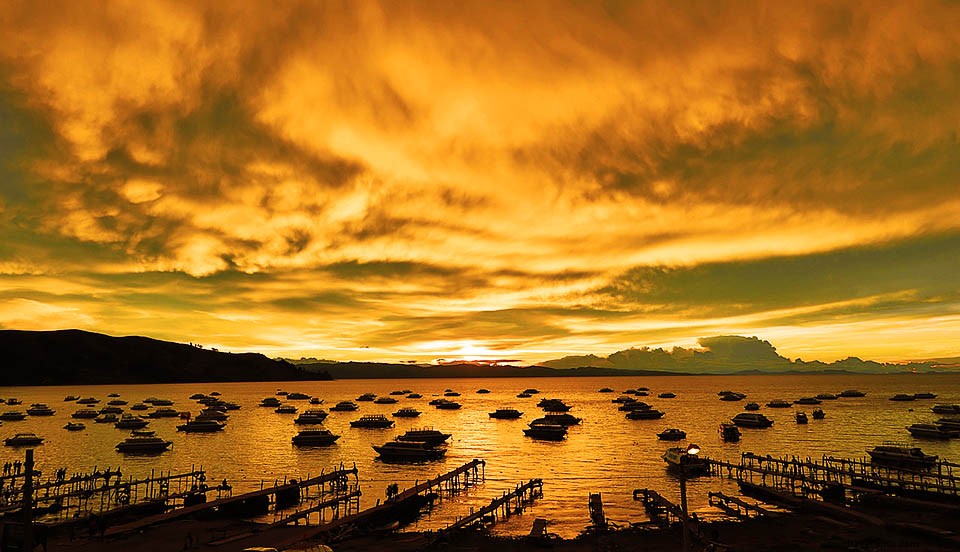 Îles flottantes : guide des attractions touristiques du lac Titicaca