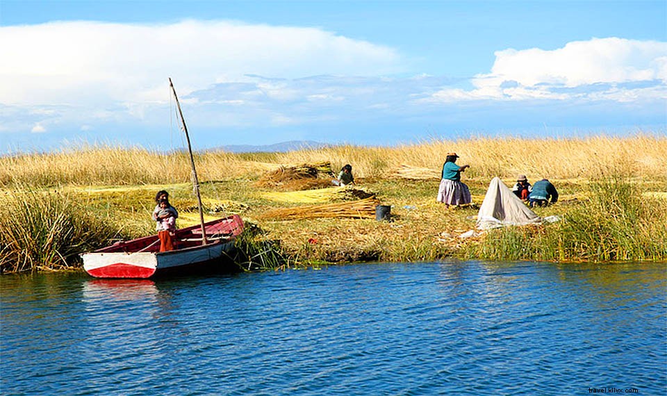 Îles flottantes : guide des attractions touristiques du lac Titicaca