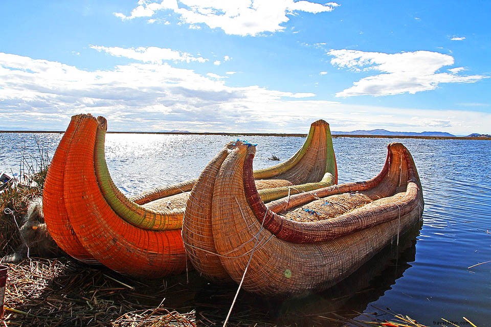 Îles flottantes : guide des attractions touristiques du lac Titicaca