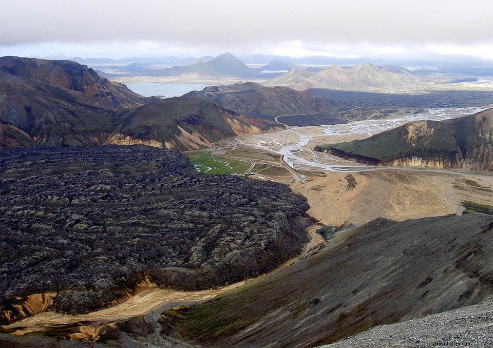 Trek et sentiers dans les montagnes arc‑en‑ciel de Landmannalaugar, Islande