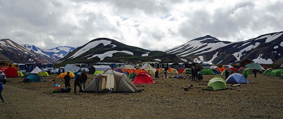 Trek et sentiers dans les montagnes arc‑en‑ciel de Landmannalaugar, Islande