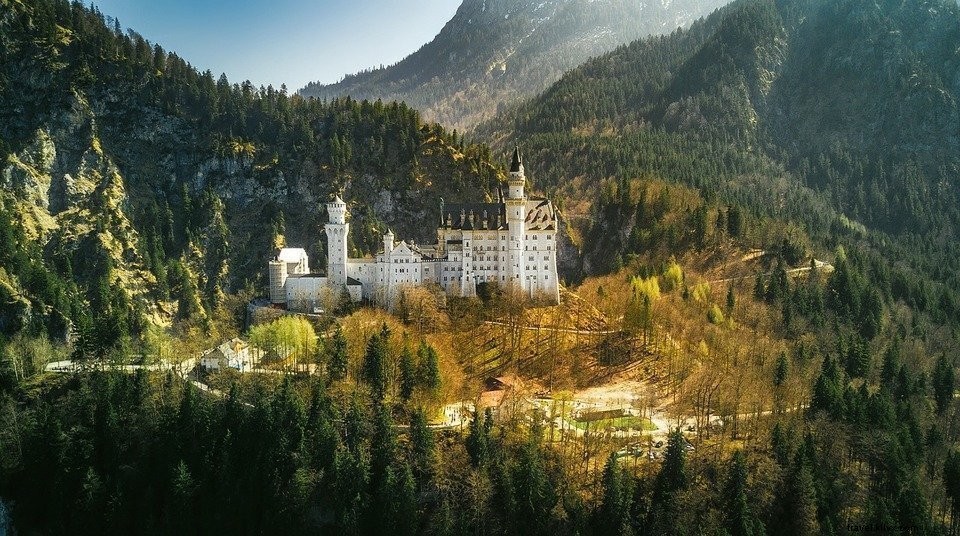 Le château de Neuschwanstein : l un des plus beaux châteaux du monde