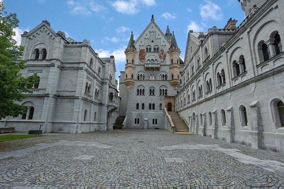 Le château de Neuschwanstein : l un des plus beaux châteaux du monde