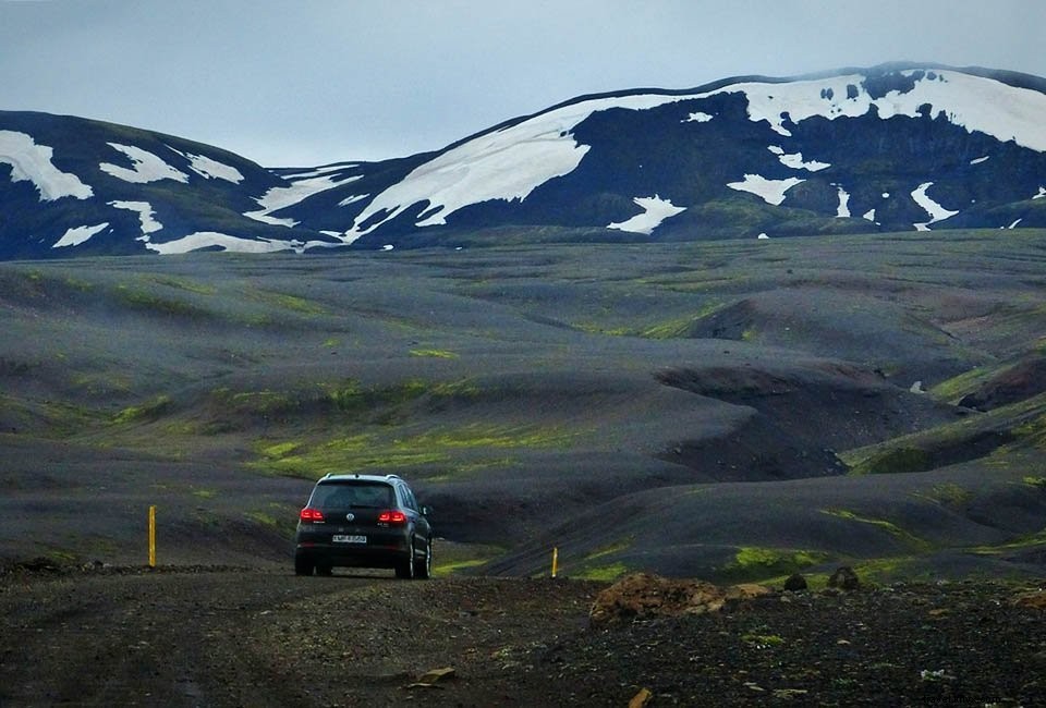 Voyager à travers l Islande en voiture