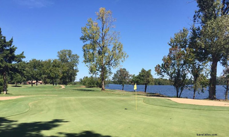 Club de golf et restaurant Harbour Oaks