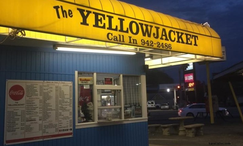 Yellow Jacket – Service au Volant