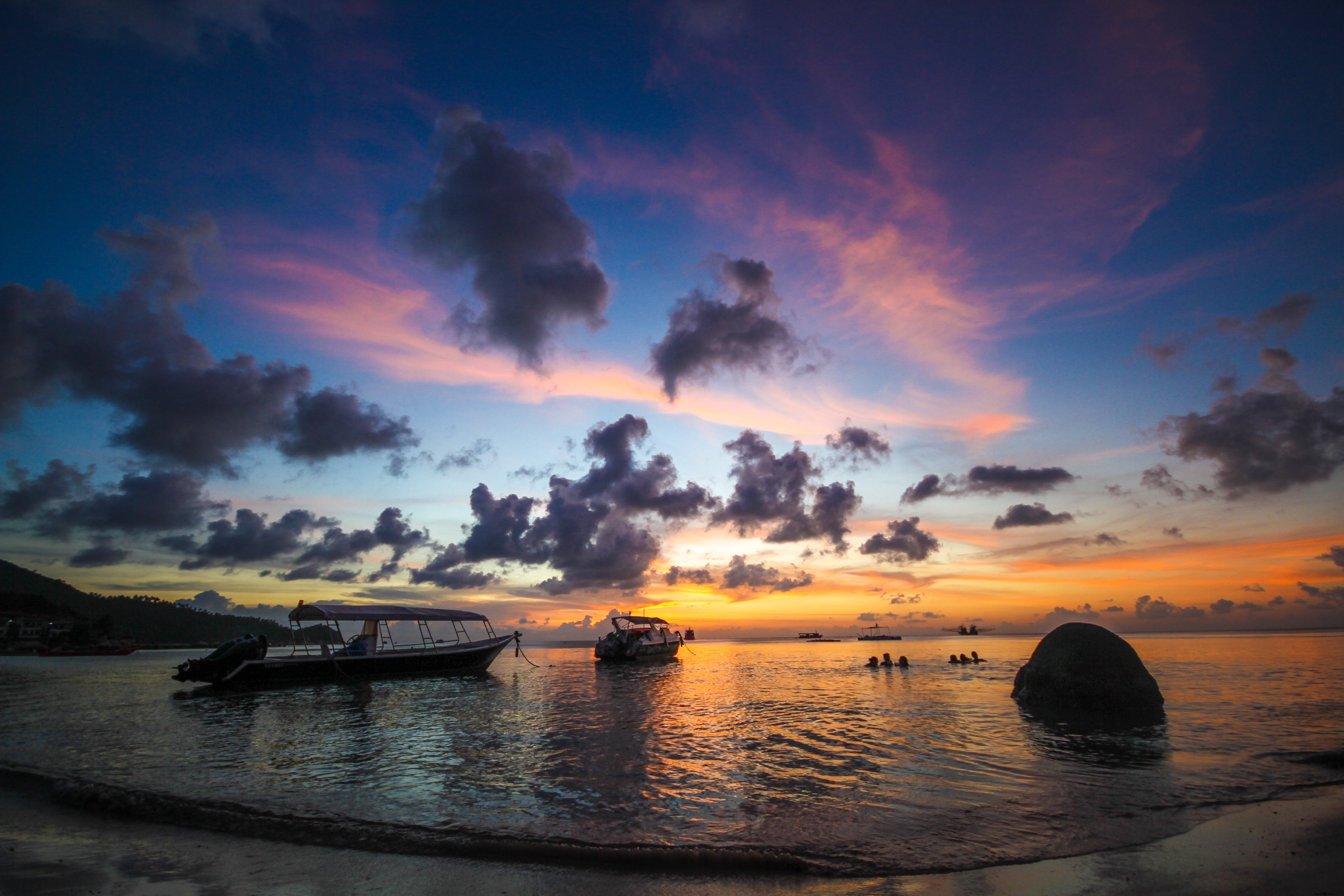 Plage au coucher du soleil en Thaïlande – Photo