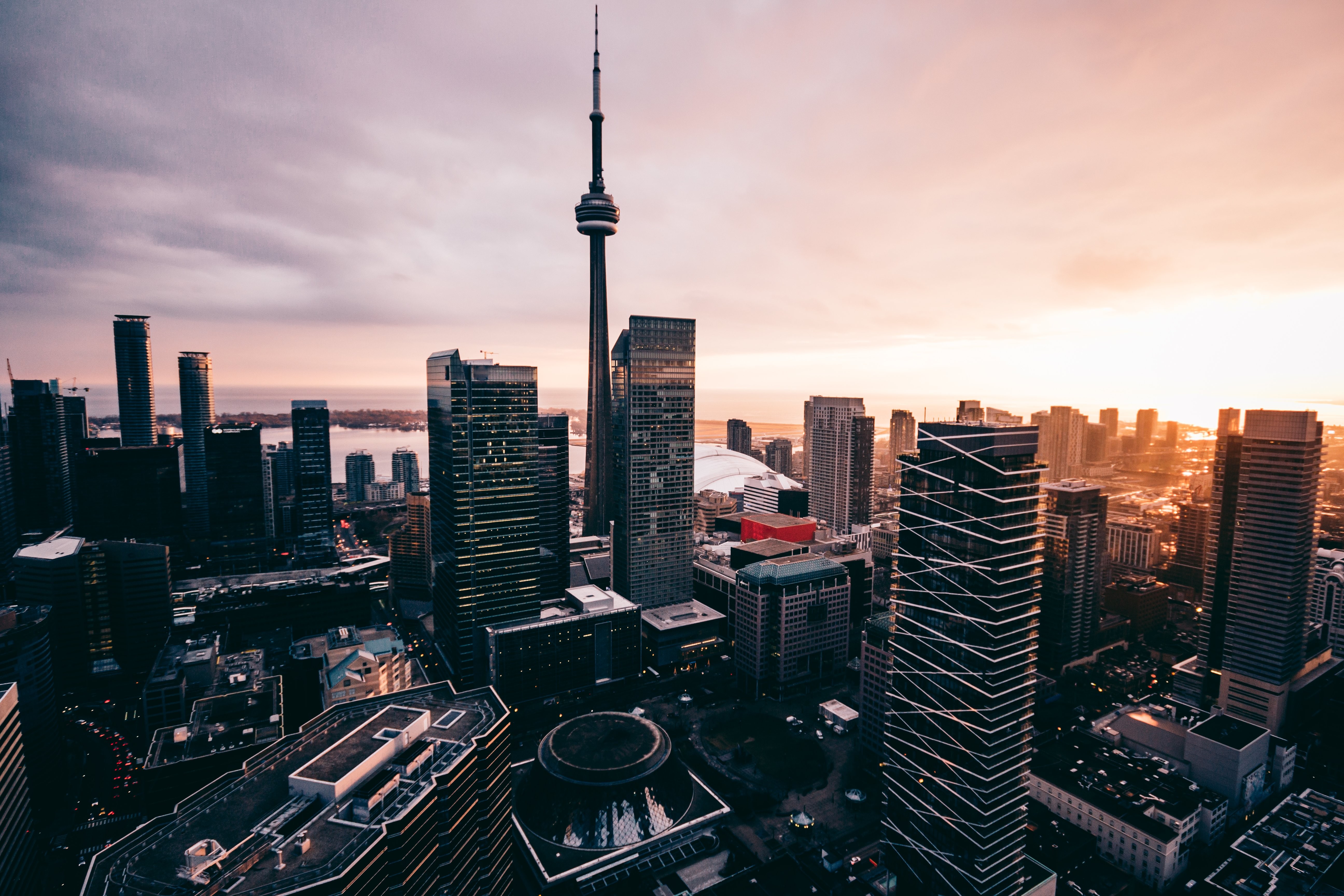 Magnifique photo du coucher de soleil à Toronto