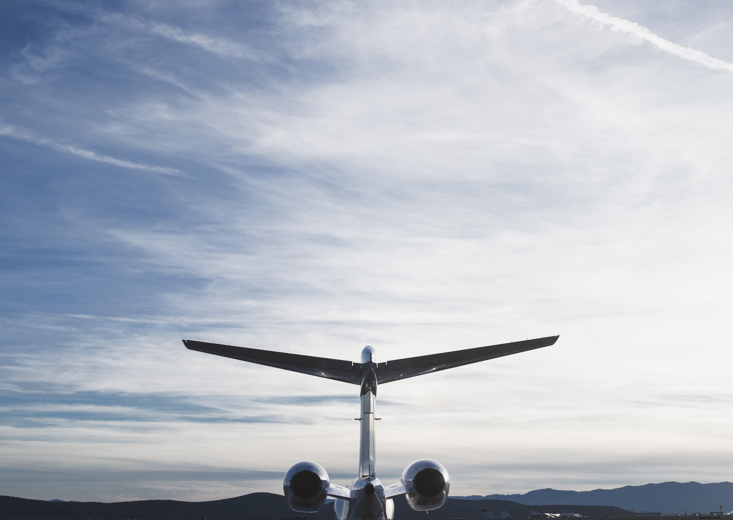 Avion à réaction en file d attente – Photo du ciel