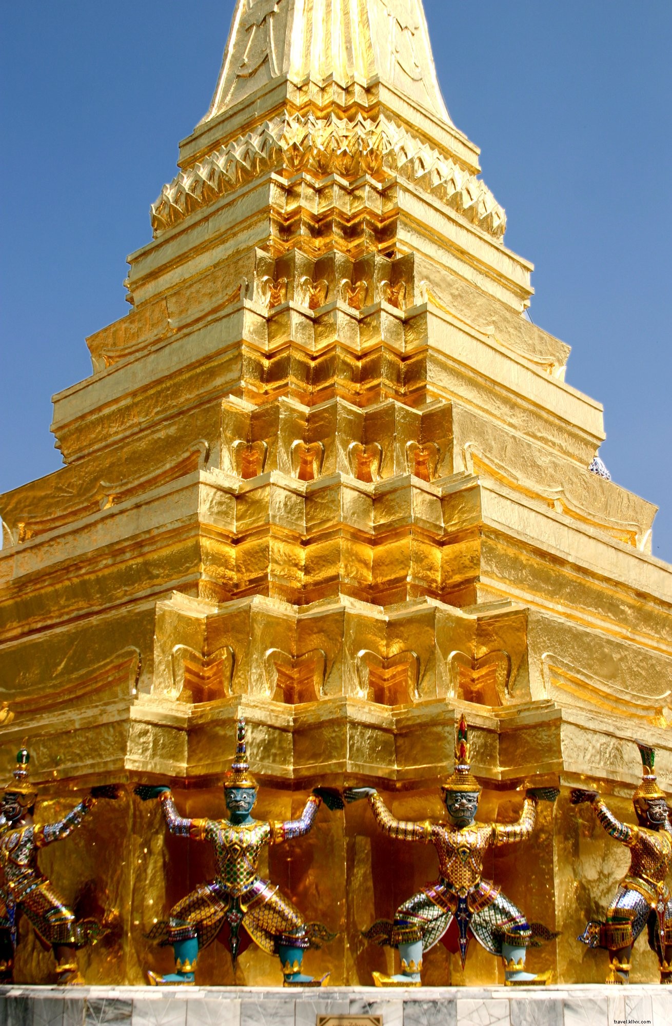 Photo du temple d’or thaïlandais