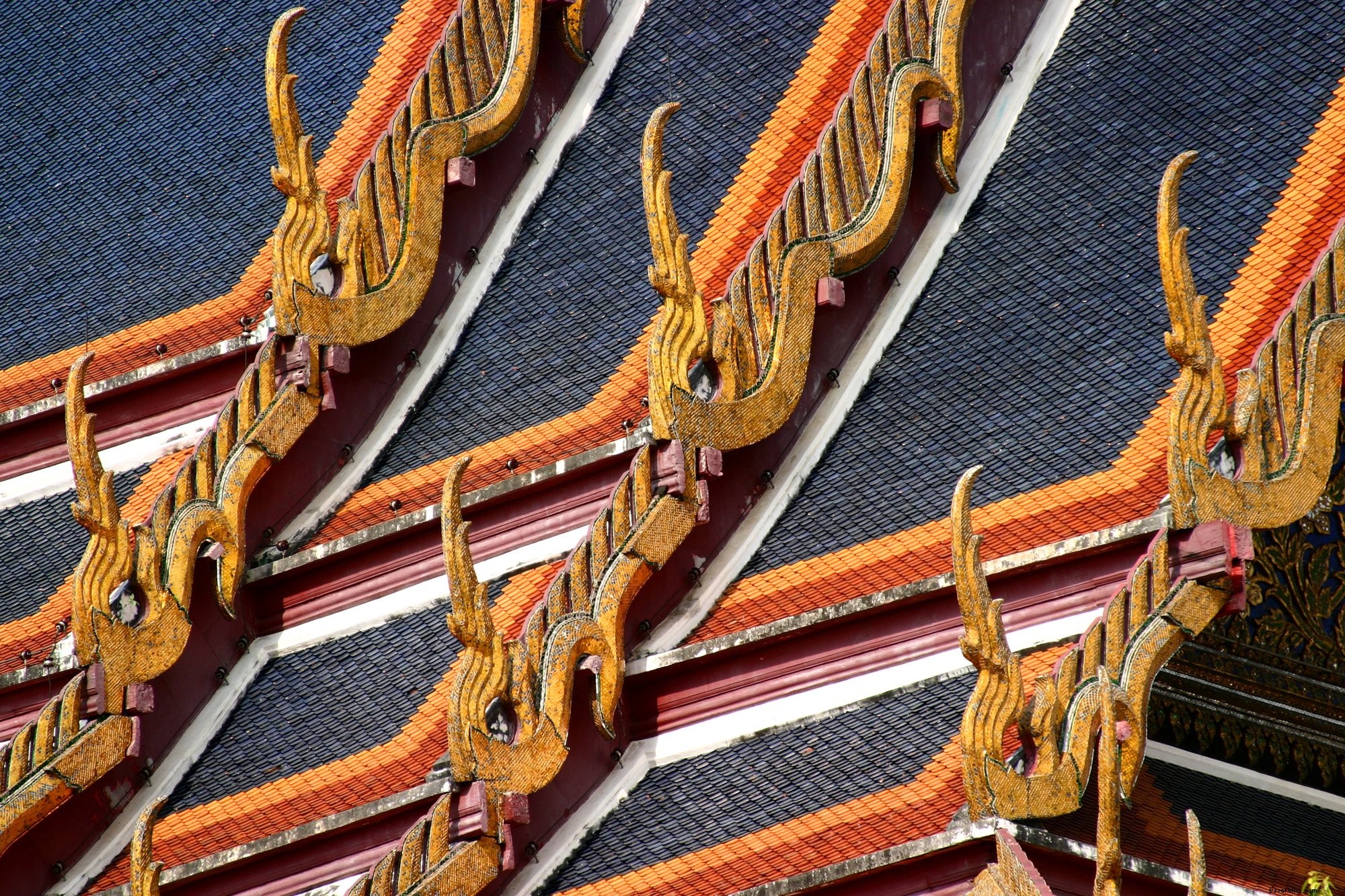Photo du toit d un temple thaïlandais