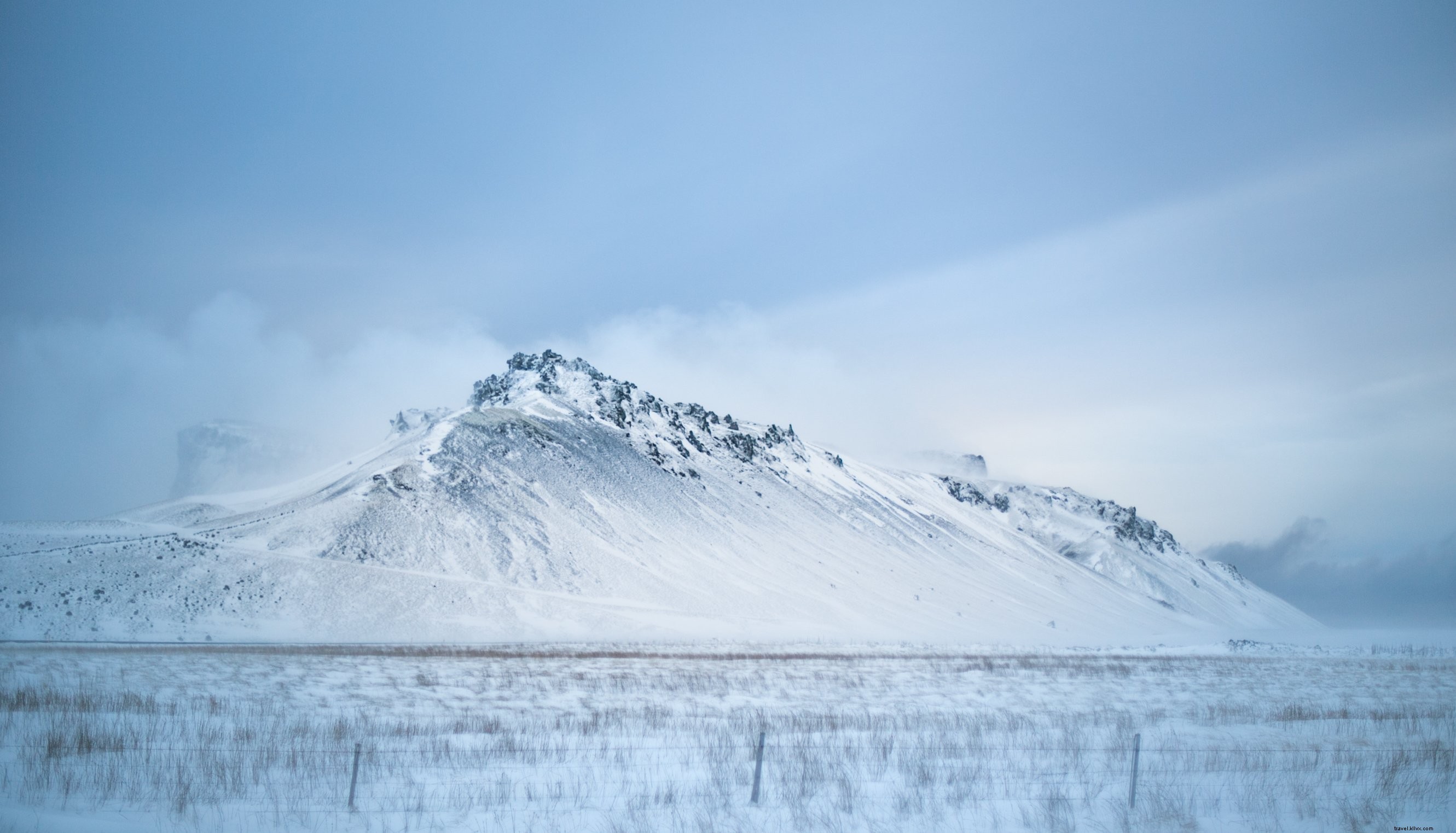 Photo d un hiver nuageux en Islande