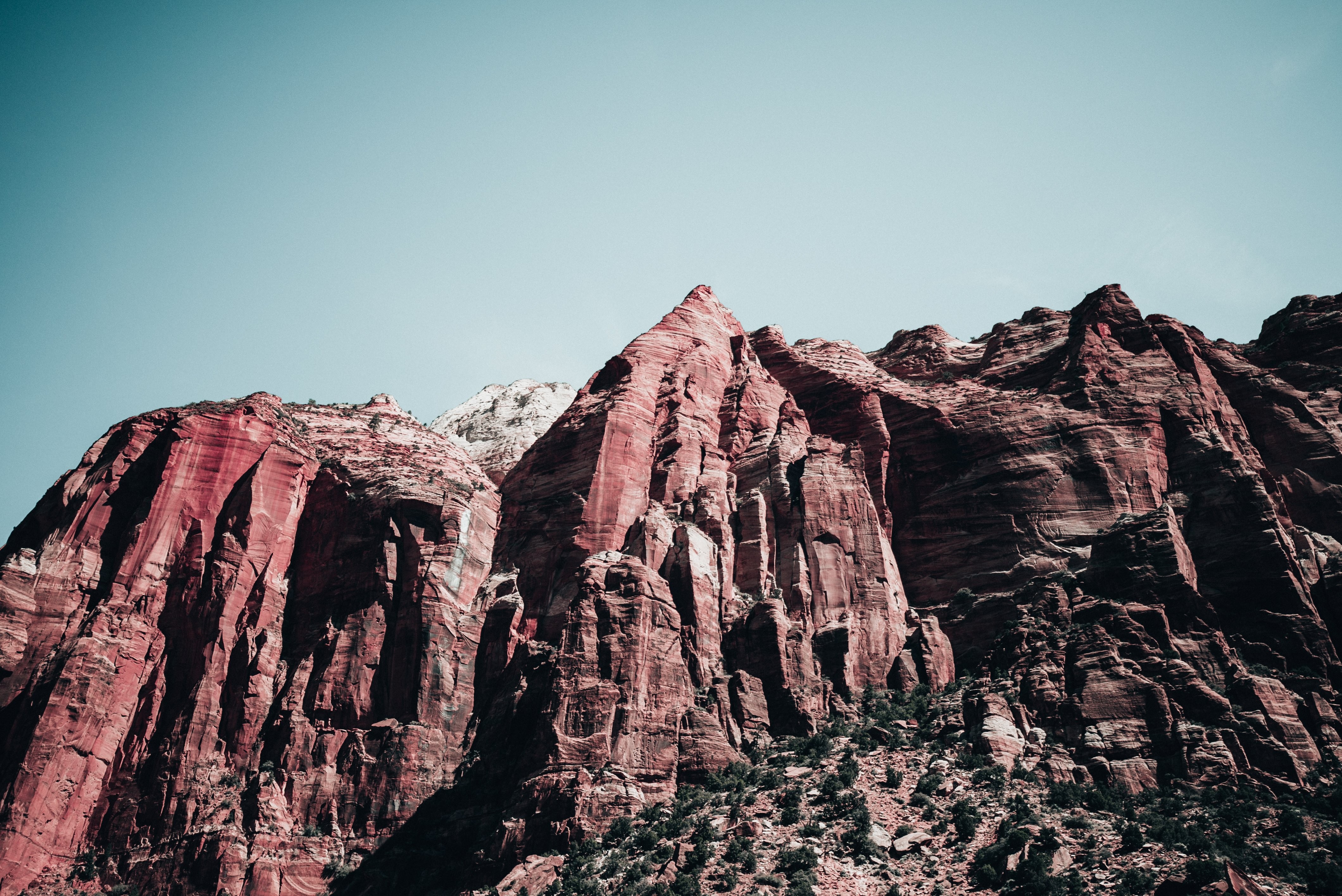 Photos du grès rouge dans le canyon