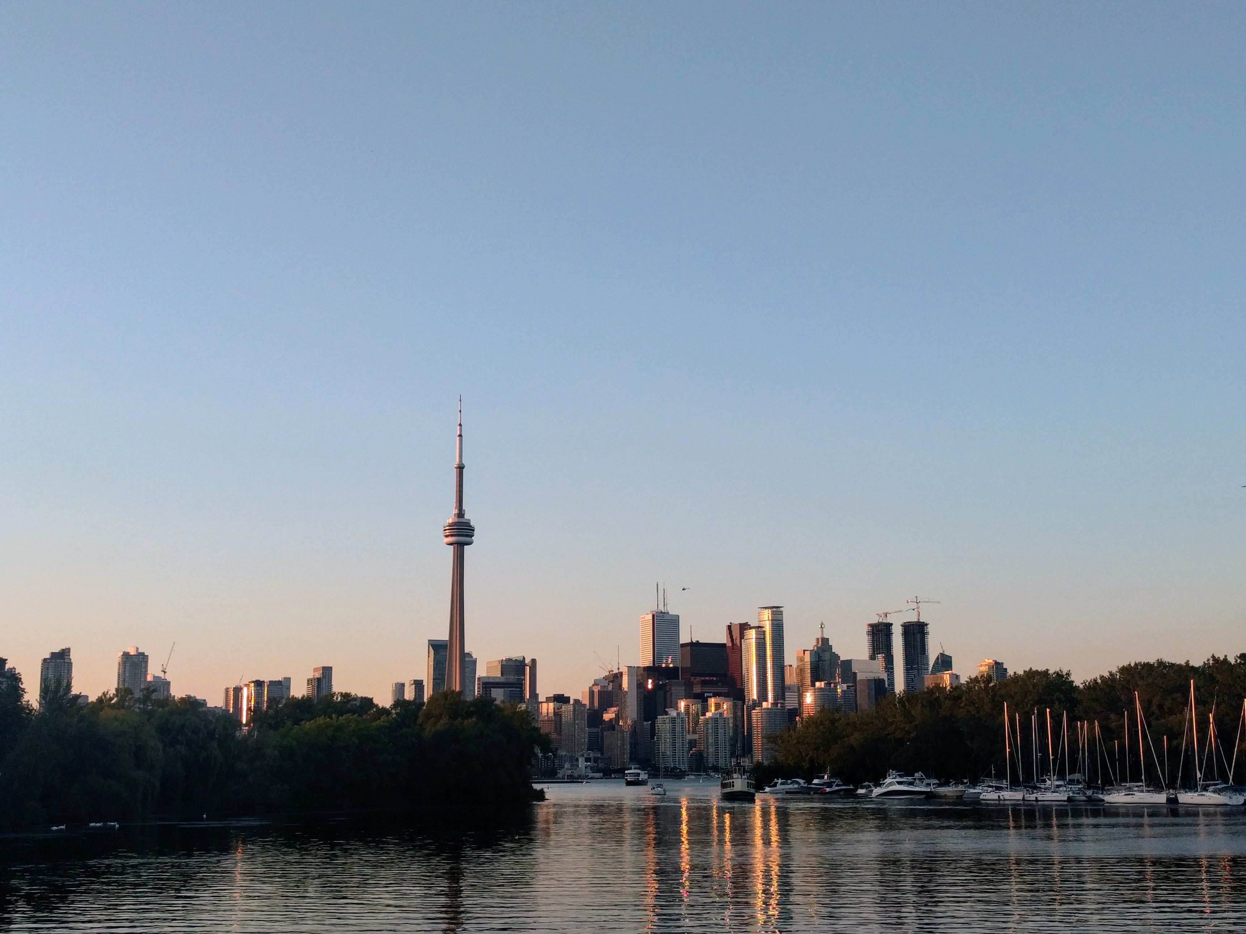 Vue estivale du panorama de Toronto